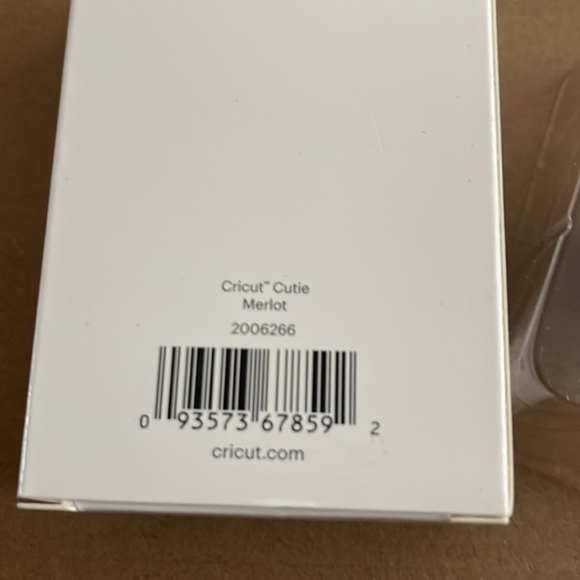 Merlot Cricut Cutie - Picture 3 of 4